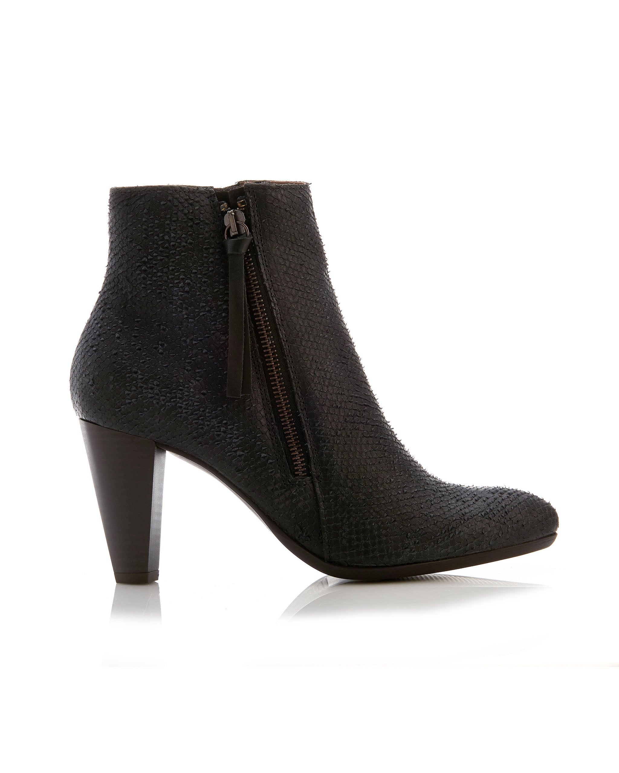 Catia Porto Leather Boot